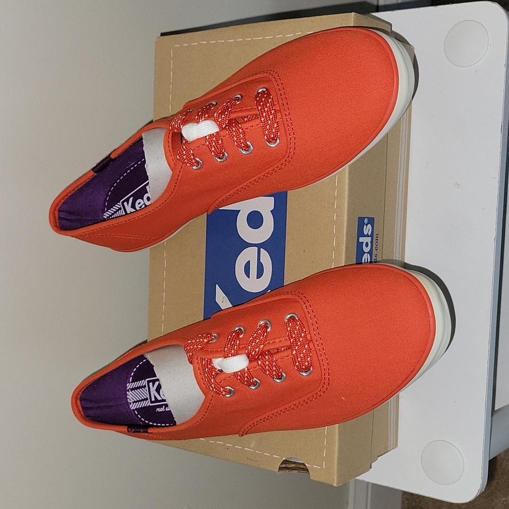 Keds CH OX RED Size 7.5